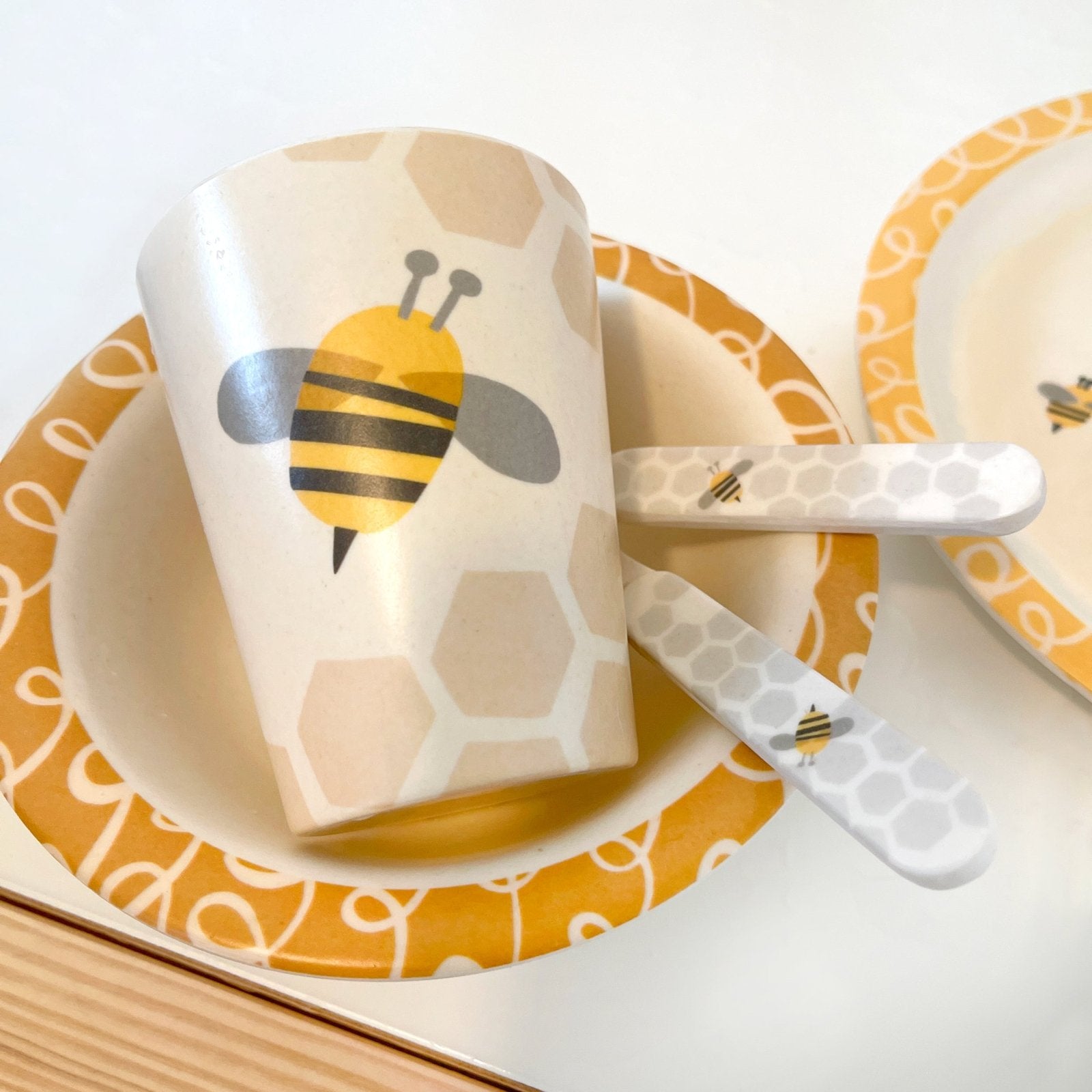 Bee Bamboo Mealtime Dish Set – Mej Mej